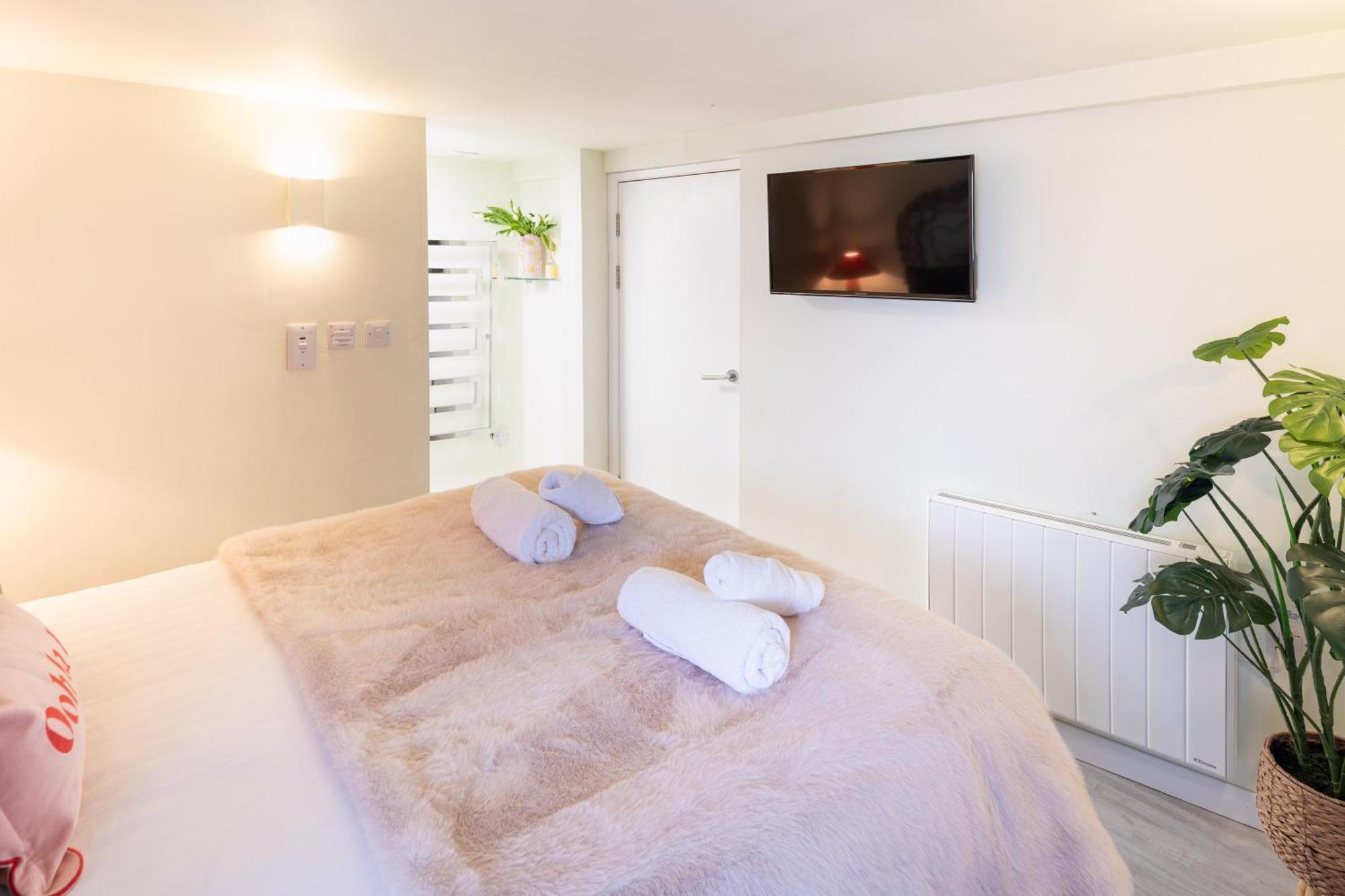 Gorgeous Boutique Flat Sleeps 2 In Lyme Regis Villa Exterior photo